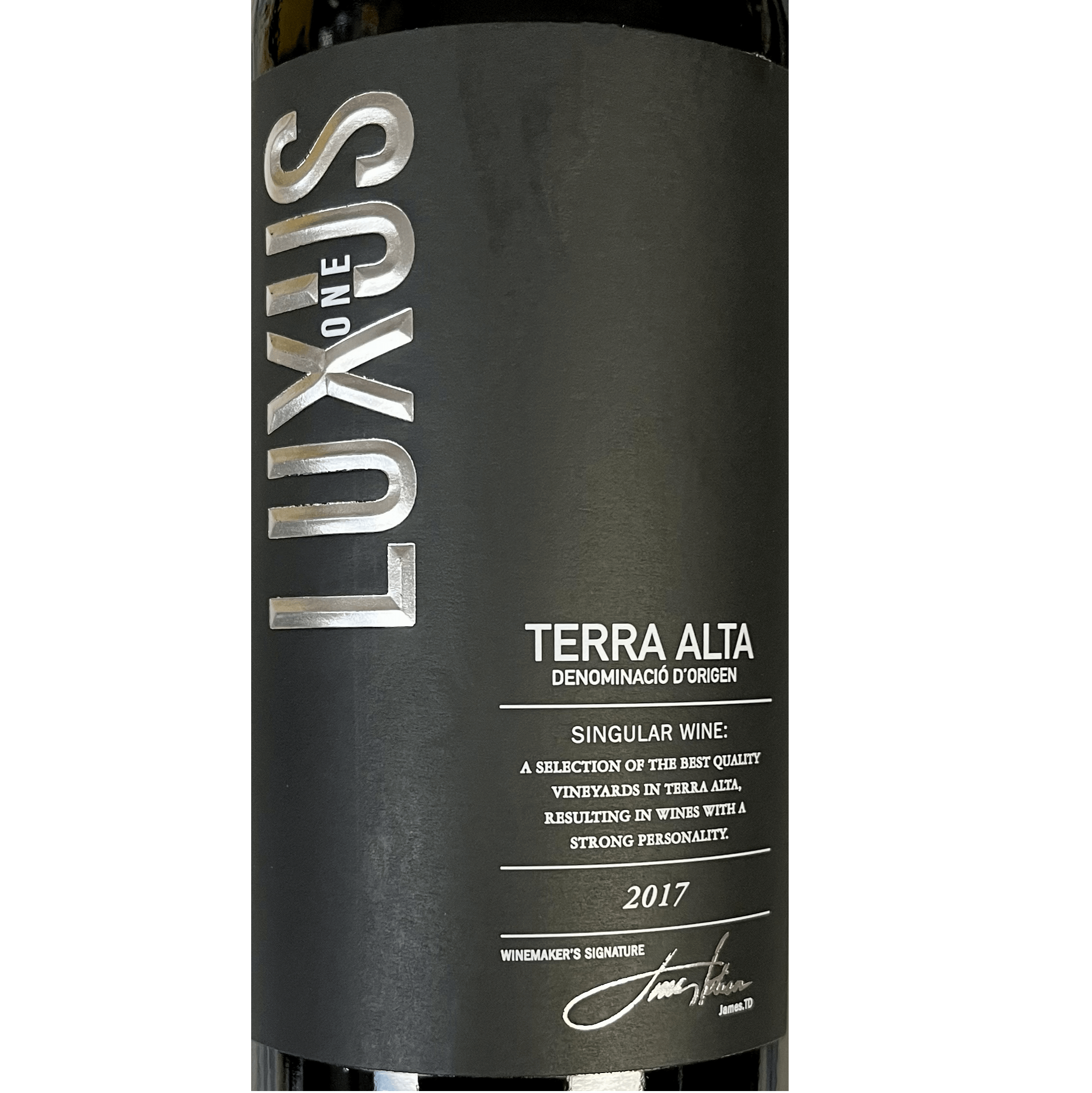 #076 - 2017 Luxus One Crianza Terra Alta Blend - Red