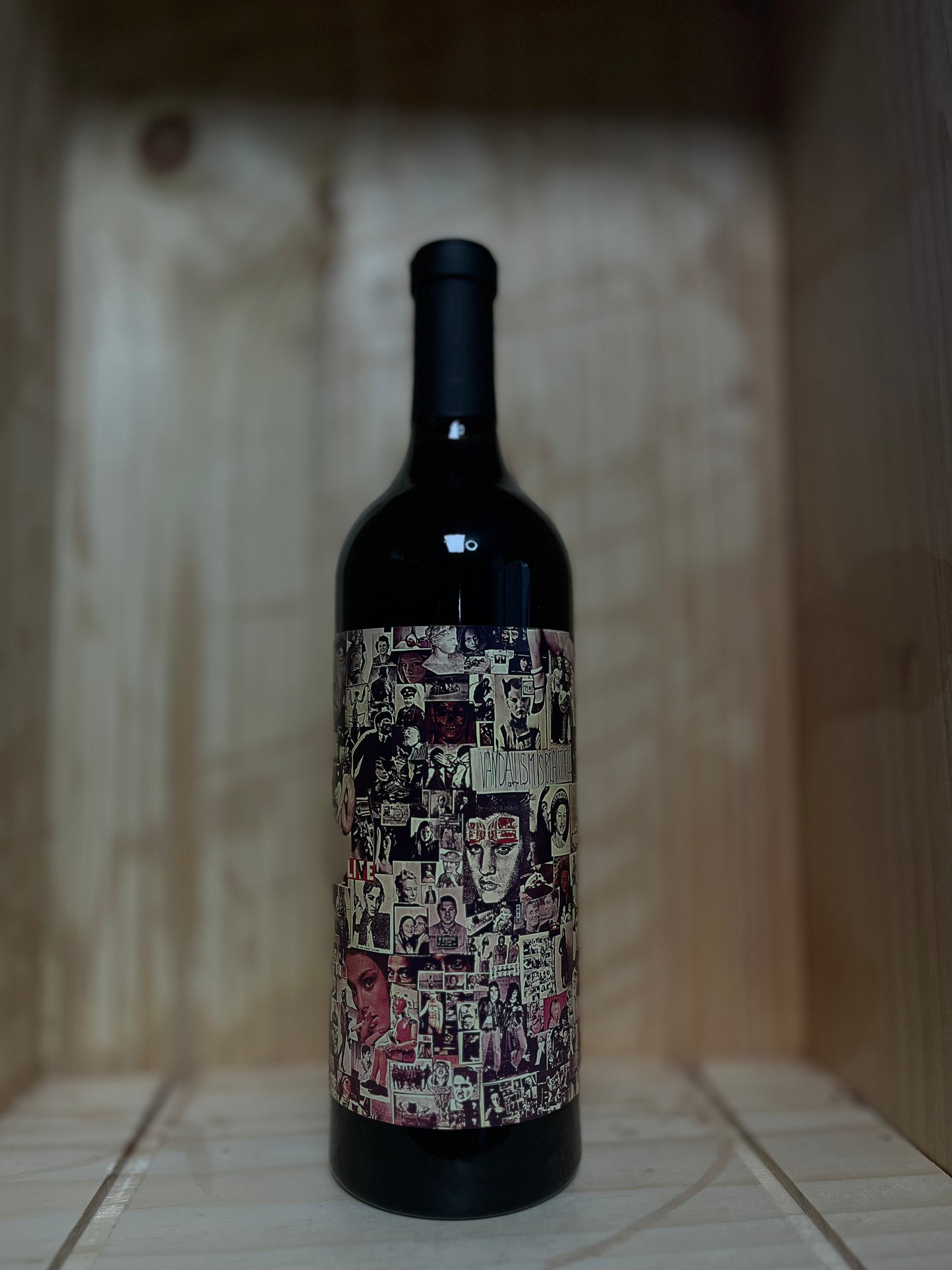 2022 - Orin Swift Abstract Blend - Red